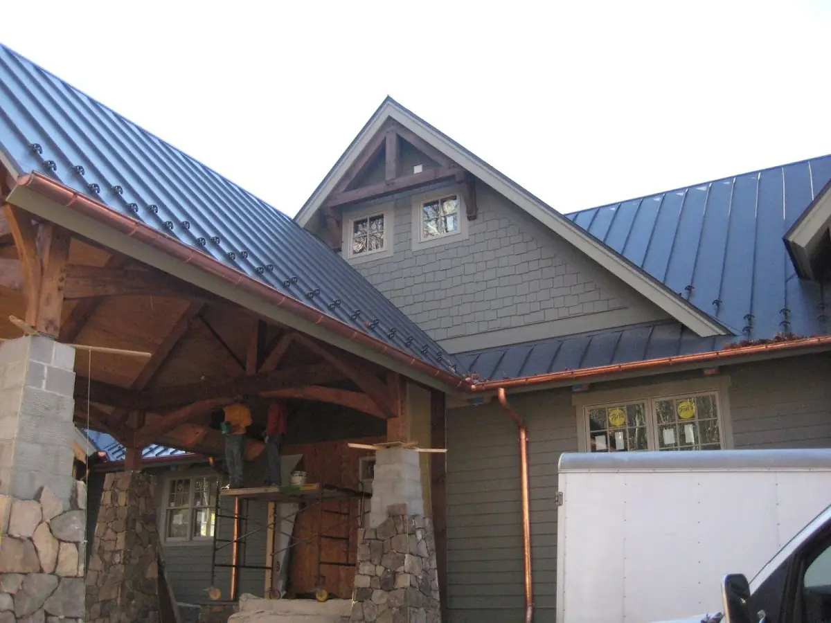Craftsman Roofing team delivering quality roofing work in Thomas